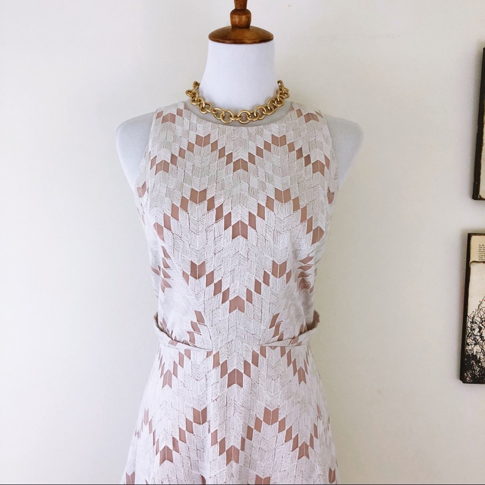 STYLESTALKER Miranda A-line dress in Blanc NWT L - Picture 3 of 8